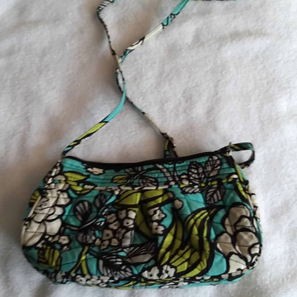 Vera Bradley Island Blooms Quilted Purse